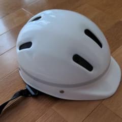 ヘルメット中学生のサムネイル