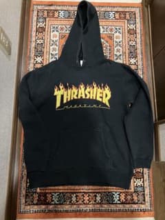 THRASHER MAGAZINE フレイムロゴ パーカー ブラック Lのサムネイル
