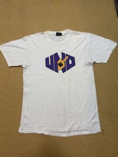 UNDEFEATED ホワイト Tシャツ Mのサムネイル