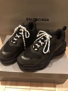 BALENCIAGA triple s 43のサムネイル