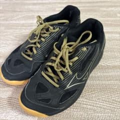 Mizunoミズノ　バレーボールシューズ　黒22.5㎝のサムネイル