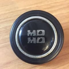 MOMO ホーンボタンのサムネイル