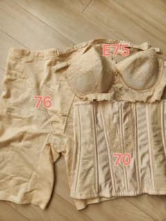 フォーシスアンドカンパニー ブライダルインナー E75 - メルカリ