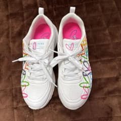 SKECHERS カラフルラインアートスニーカーのサムネイル