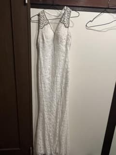 ドレスライン　ホワイト レース ビジュー装飾 ロングドレス　キャバドレスのサムネイル
