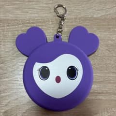 TWICE MISAMO サナ サブリー 缶バッチケースキーホルダー - メルカリ
