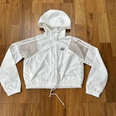 Adidasのサムネイル