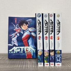 彼方のアストラ　全巻セット　英語版のサムネイル
