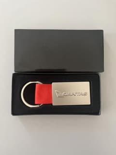 新品　未使用　カンタス航空　キーホルダーのサムネイル