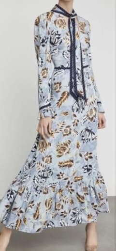 BCBG MAXAZRIA 花柄プリントマキシワンピース BCBG MAXAZRIA 花柄プリントマキシワンピース - メルカリ