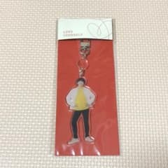 BTS ライブ グッズ アクリルキーリング テテのサムネイル