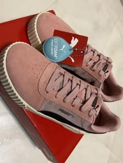 PUMA スニーカー　タグ付き　お値下げしました！！！のサムネイル