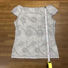 L'EQ YOSHIE 花柄刺繍 半袖Tシャツ Mのサムネイル