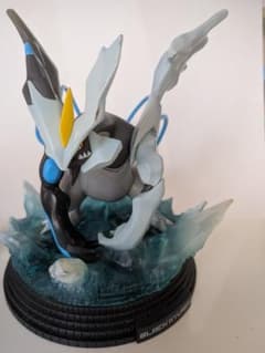 ブラックキュレム オーバードライブ　フィギュアのサムネイル