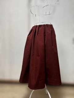 美品　Demi-Luxe BEAMS バーガンディ フレアスカート 38号のサムネイル