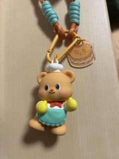 値下げしました‼︎butterbear バターベアクマキーホルダー パンケーキ付きのサムネイル