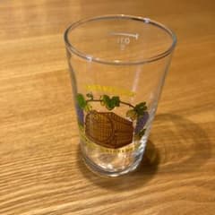 ワイン樽 葡萄 グラスのサムネイル