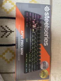 SteelSeries APEX PRO MINI ゲーミングキーボードのサムネイル