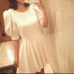 お値下げしました♡snidel♡パフスリーブワンピース＊まいまい♡chay 着用のサムネイル