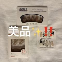 ネイルチップ 10個ハンドメイド入り‼️3点セット‼️のサムネイル