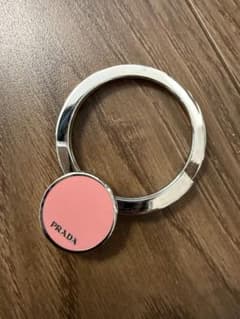 PRADA ピンク キーホルダー 箱付きのサムネイル