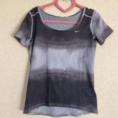 NIKE ナイキ Tシャツのサムネイル