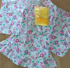 新品　110 浴衣三点セットのサムネイル