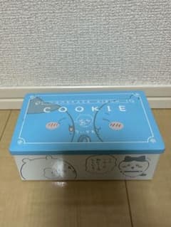 ちいかわ ほめられリボン クッキー缶　空き缶のサムネイル