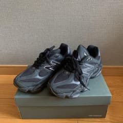 s*y様 New Balance ブラック スニーカー 9060 サイズ24.5のサムネイル