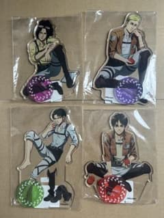 Attack Titan　Levi, Eren, Hange, Erwin, Kuji Mate Acrylic Stand