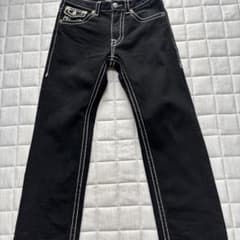 TRUE RELIGION ブラックデニムパンツのサムネイル
