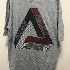 palace skateboardsのサムネイル
