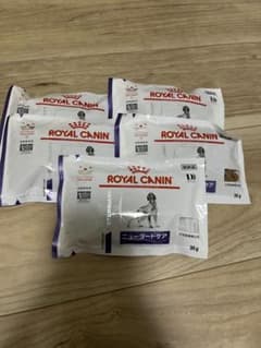 ロイヤルカナン 犬用 ニュータードケア30g×5袋のサムネイル