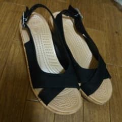 ひーちゃん様専用クロックスサンダルのサムネイル