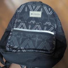 値下げColumbia 幾何学模様リュックのサムネイル