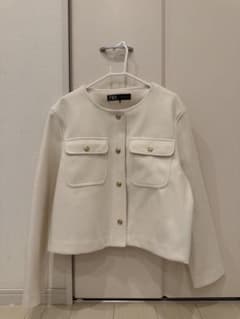 ZARA ノーカラージャケット ホワイトのサムネイル