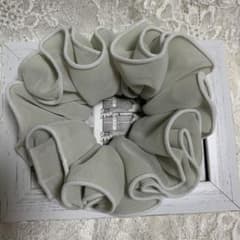 シュシュ　くすみ抹茶ラテ✖️オフ❣️縁かがり❣️