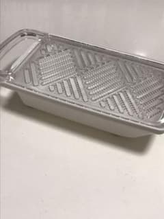 おろし金　容器つきのサムネイル