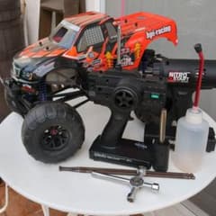 HPI ナイトロモンスターキング　ラジコンのサムネイル