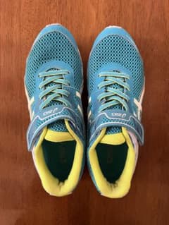 asicsレーザービーム24のサムネイル