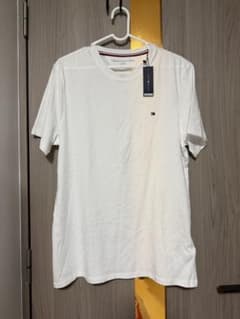 10/13まで出品 TOMMY HILFIGER Tシャツ S