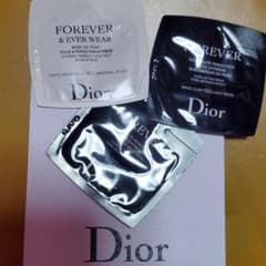 Dior リキッドファンデーション試供品のサムネイル