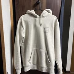 BILLABONG パーカー ベージュ Mサイズのサムネイル