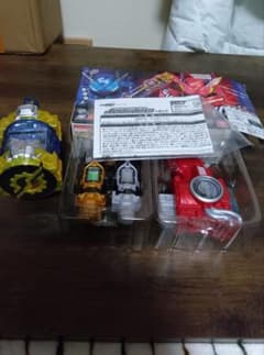 ハザードトリガーとフルフルラビットタンクフルボトルとジーニアスフルボトルセットのサムネイル