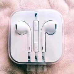 純正品☆iPhone☆イヤホンのサムネイル