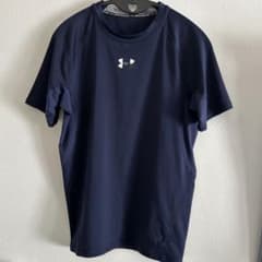 Under Armour ネイビーアンダーシャツのサムネイル