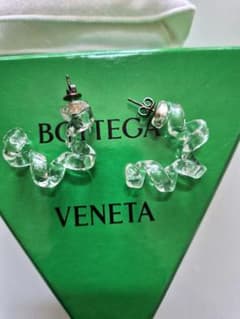 新品未使用♪BOTTEGA VENETA3708 PARAKEETグリーンピアス 新品未使用♪BOTTEGA VENETA3708 PARAKEETグリーンピアス | Shop at