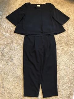 身幅ゆったり♪黒のセットアップスーツのサムネイル