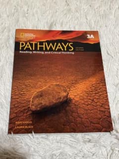 PATHWAYS: Reading, Writing, and Criticalのサムネイル