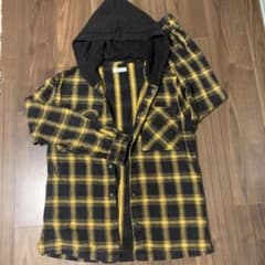 ベルシュカ　オーバーシャツのサムネイル